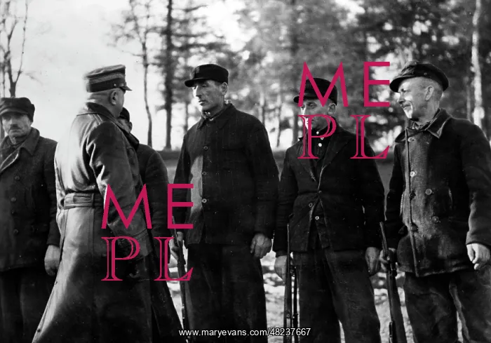 : Wilhelm Schepmann inspects Volkssturm units, 1944 : Wilhelm Schepmann inspects Volkssturm units, 1944