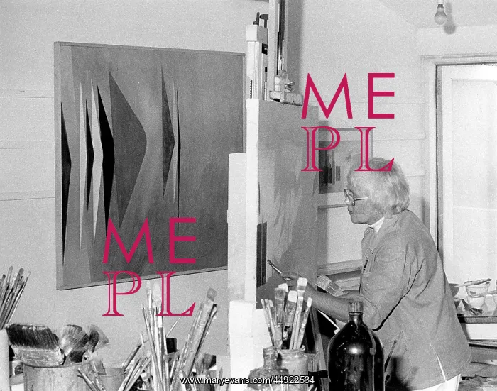 : Wilhelmina Barns-Graham, artist, at work in her studio : Wilhelmina Barns-Graham, artist, at work in her studio