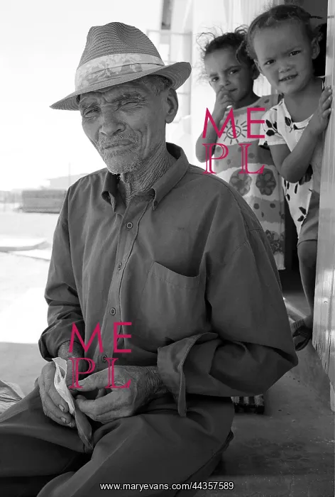 : Willem Kwaasen - farmworker : Willem Kwaasen - farmworker