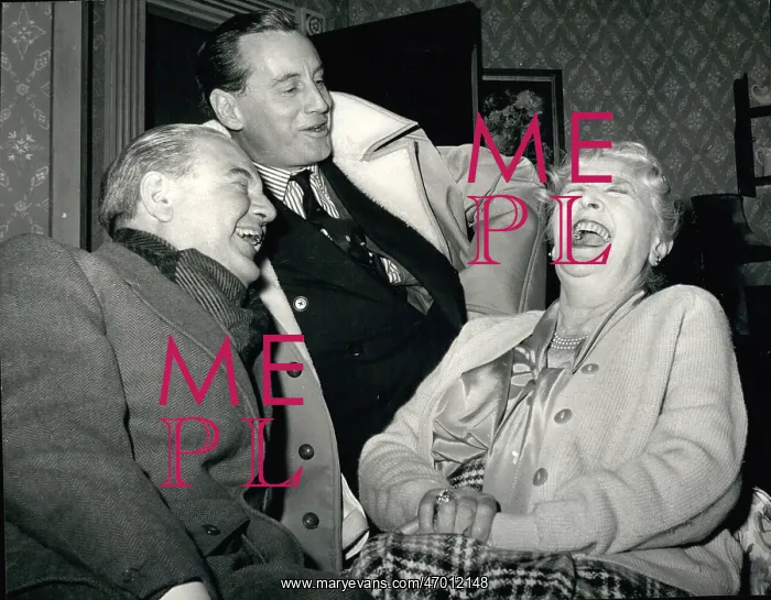 : William Douglas-Home, Naunton Wayne, Sybil Thorndike : William Douglas-Home, Naunton Wayne, Sybil Thorndike