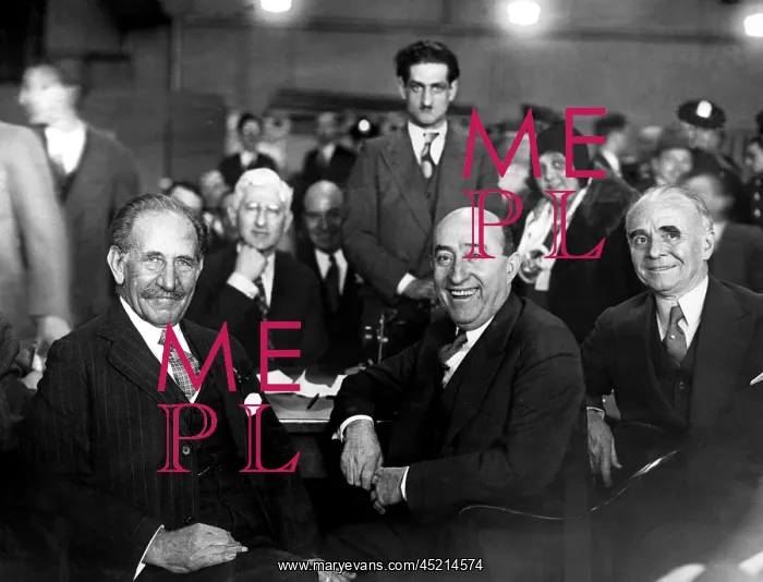 : William Fox (center right), founder of the ? : William Fox (center right), founder of the ?