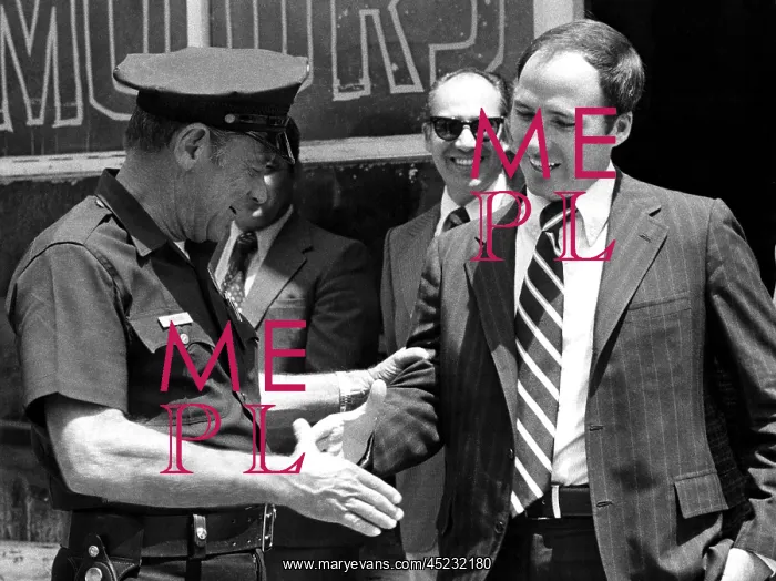 : William Holden greets author Joseph Wambaugh ? : William Holden greets author Joseph Wambaugh ?