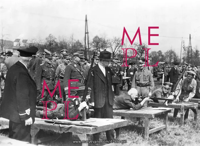 : William Schepmann (center left. In uniform), Chief : William Schepmann (center left. In uniform), Chief