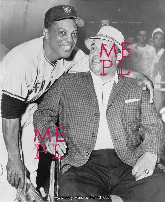 : Willie Mays (b. 1931), with Roy Campanella ? : Willie Mays (b. 1931), with Roy Campanella ?
