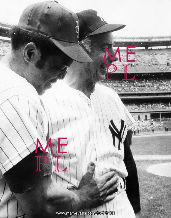 : Willie Mays and Joe DiMaggio at Shea Stadium, ? : Willie Mays and Joe DiMaggio at Shea Stadium, ?