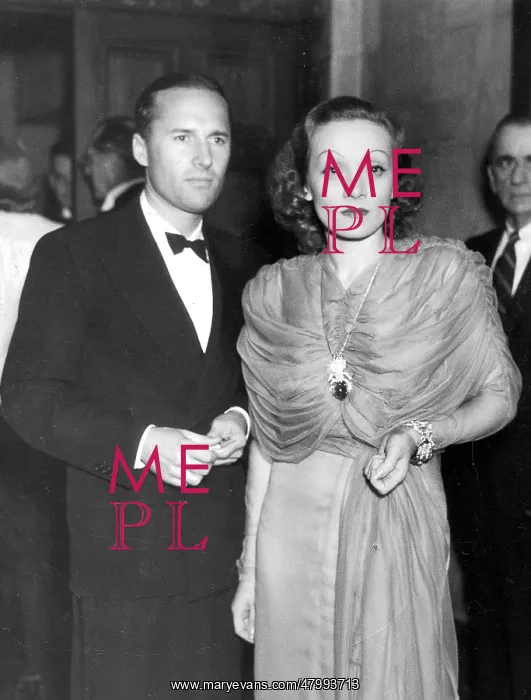  : Willis Goldbeck and Marlene Dietrich at premiere