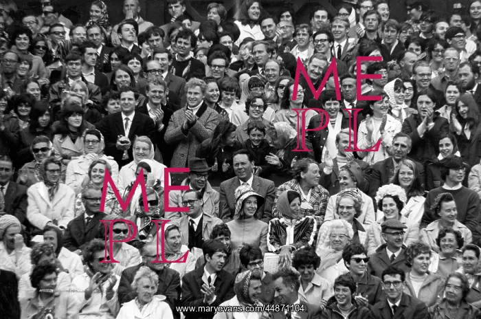: WIMBLEDON CROWD 1974 : WIMBLEDON CROWD 1974