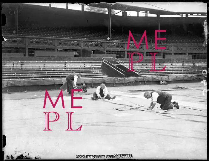 : WIMBLEDON TARPAULIN : WIMBLEDON TARPAULIN