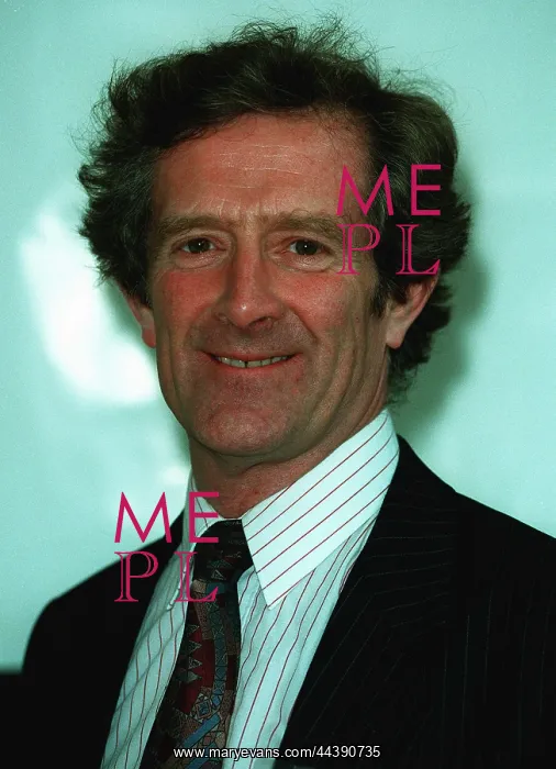  : Win Griffiths MP