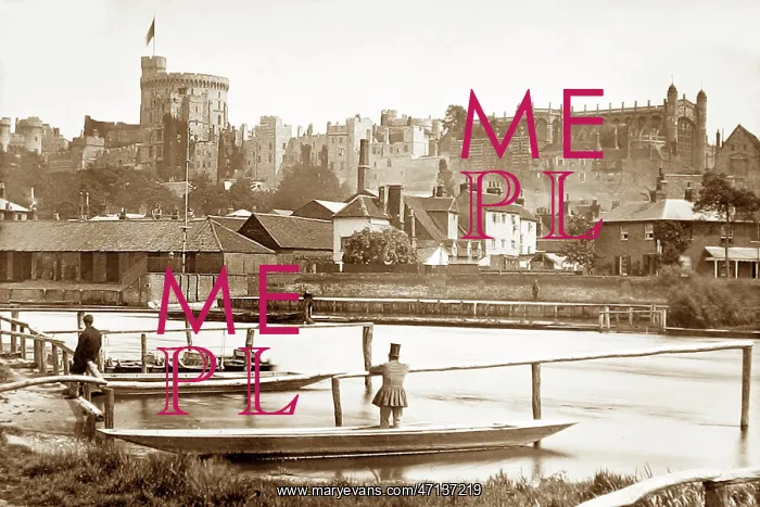 : Windsor ferry, River Thames : Windsor ferry, River Thames