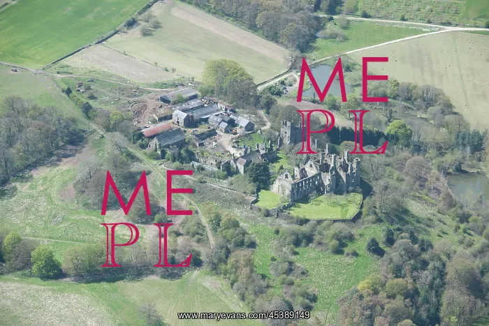 : Wingfield Manor, Derbyshire : Wingfield Manor, Derbyshire