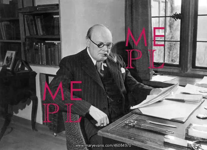 : Winston Churchill at Chartwell Manor : Winston Churchill at Chartwell Manor