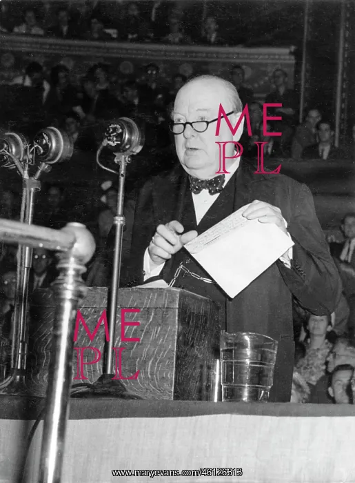 : Winston Churchill gives speech, United Europe Movement : Winston Churchill gives speech, United Europe Movement