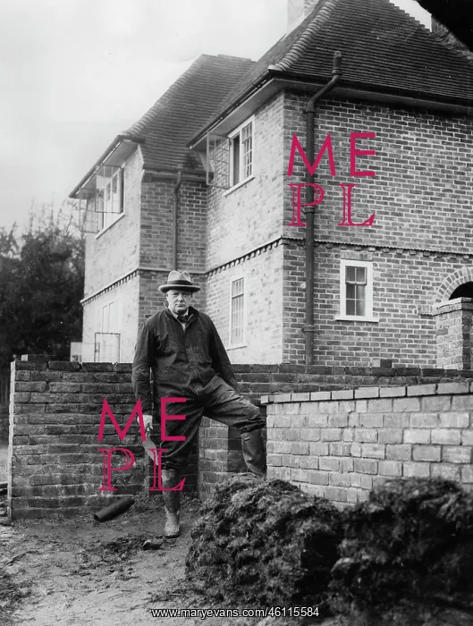 : Winston Churchill in home building : Winston Churchill in home building