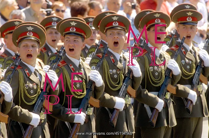 : Withdrawal of Russian Troops from Berlin in 1994 : Withdrawal of Russian Troops from Berlin in 1994