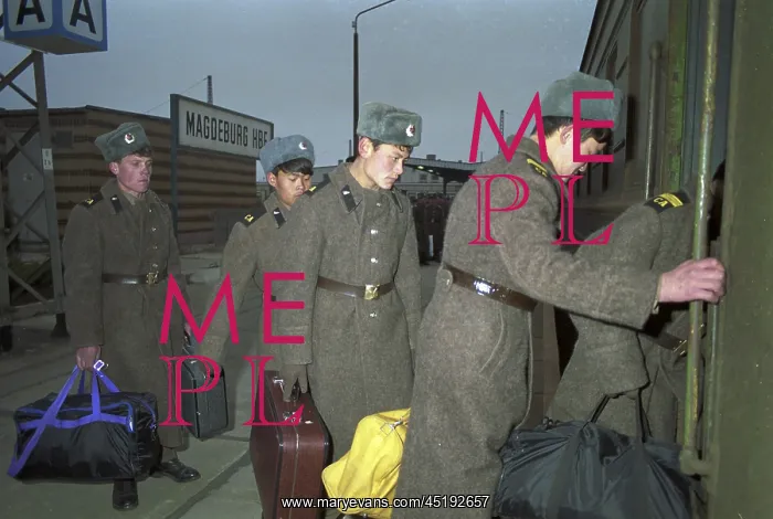 : Withdrawal of Russian troups in 1991 : Withdrawal of Russian troups in 1991