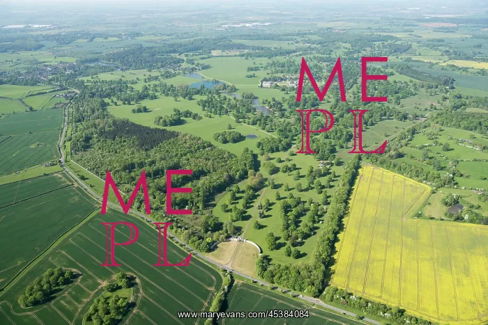 : Woburn, Bedfordshire : Woburn, Bedfordshire