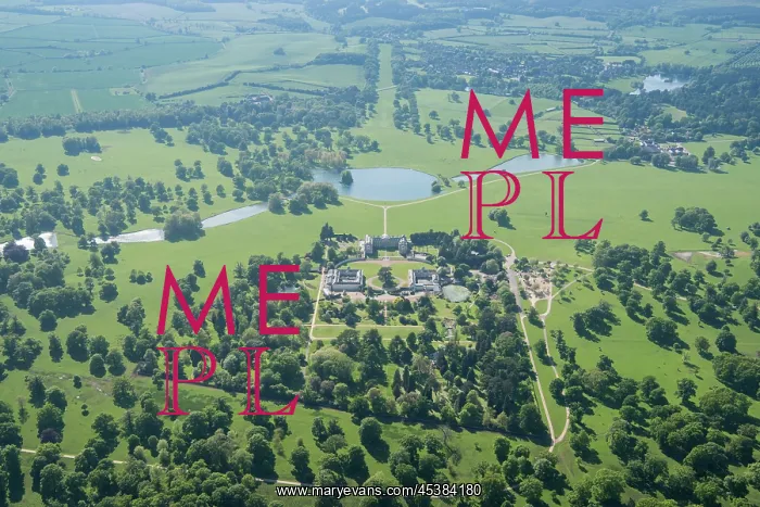 : Woburn, Bedfordshire : Woburn, Bedfordshire