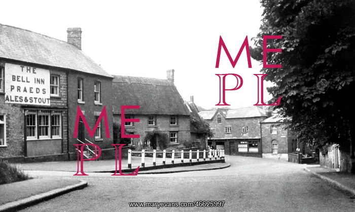  : Wollaston, the Village c1950