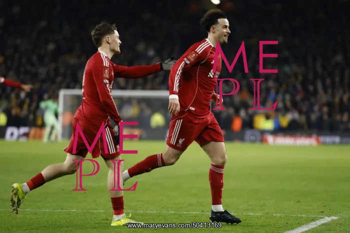 : Wolverhampton Wanderers v Liverpool - Emirates FA Cup Fifth Round : Wolverhampton Wanderers v Liverpool - Emirates FA Cup Fifth Round