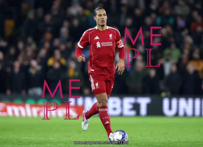 : Wolverhampton Wanderers v Liverpool - Emirates FA Cup Fifth Round : Wolverhampton Wanderers v Liverpool - Emirates FA Cup Fifth Round
