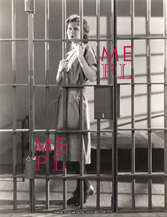 : Woman behind bars : Woman behind bars