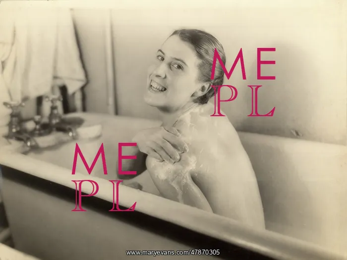  : Woman in the bath