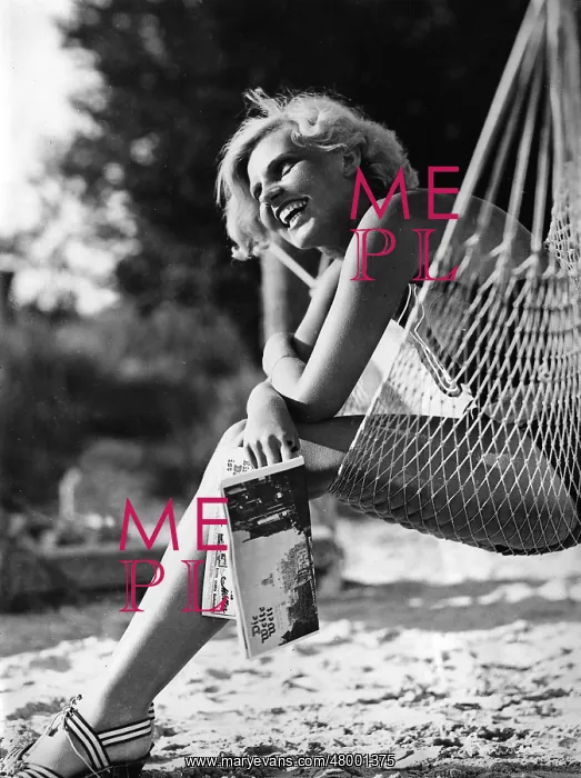 : Woman on the beach, 1939 : Woman on the beach, 1939