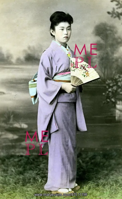  : Woman with fan