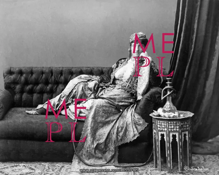 : Woman with hookah, Egypt : Woman with hookah, Egypt