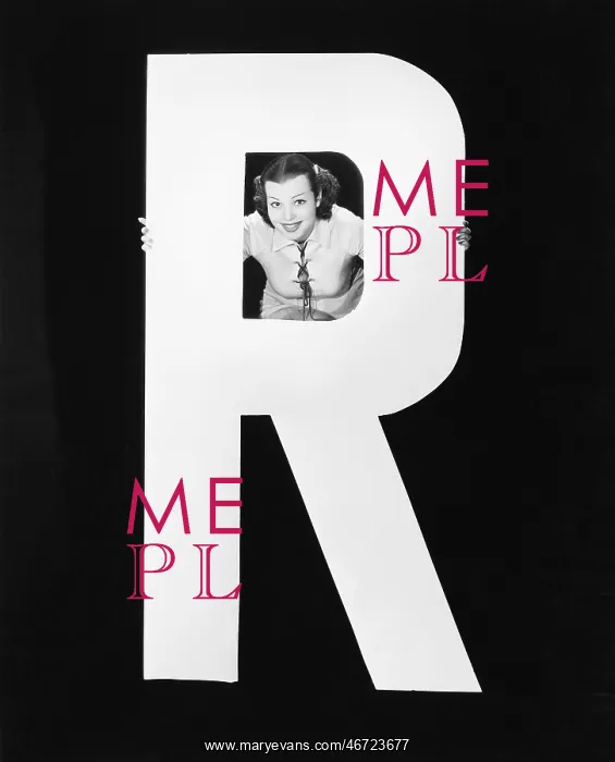  : Woman with huge letter R