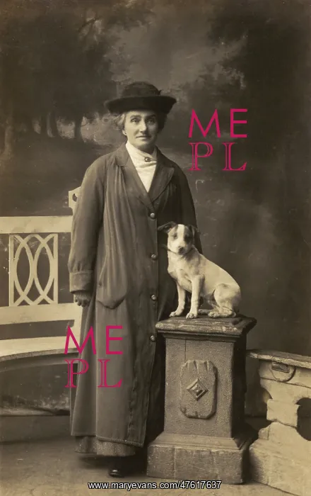  : Woman with Jack Russell