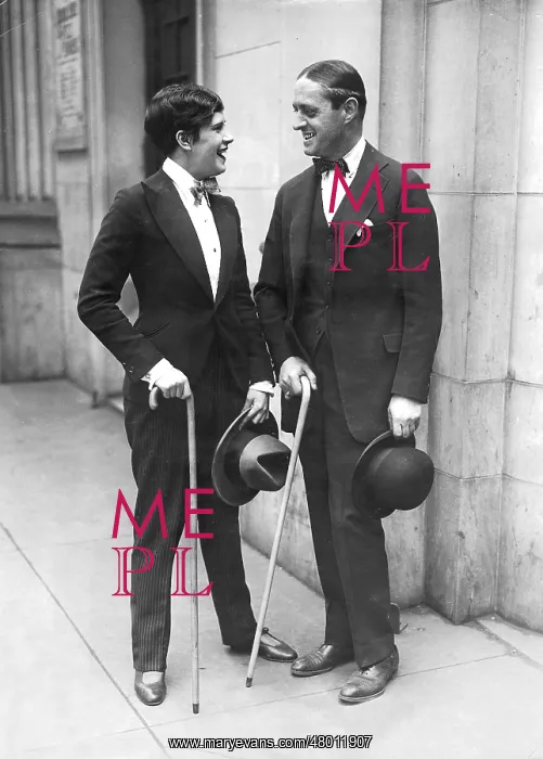: Woman and man in suits, 1926 : Woman and man in suits, 1926