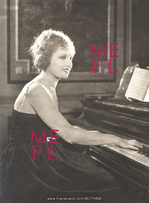 : Woman playing piano : Woman playing piano
