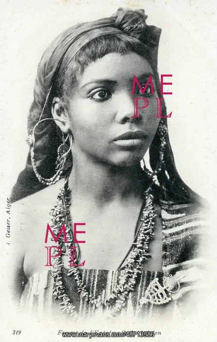 : Woman of Southern Algeria : Woman of Southern Algeria