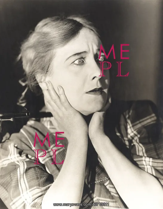 : Woman in a state of shock : Woman in a state of shock