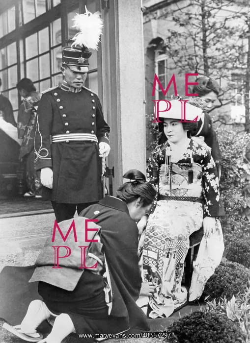 : Woman before her wedding, 1933 : Woman before her wedding, 1933
