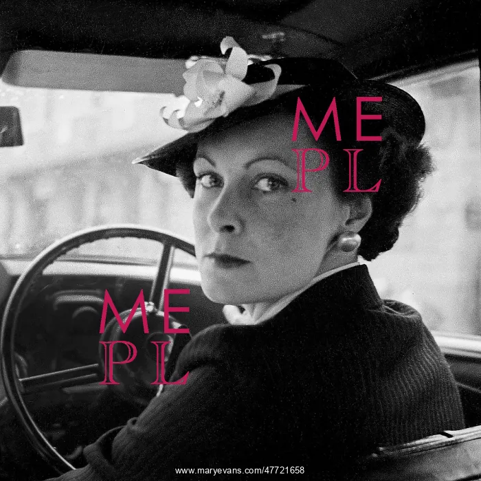 : Woman at the wheel of her car : Woman at the wheel of her car