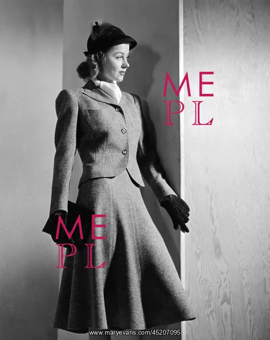 : Woman's suit with a short narrow waisted ? : Woman's suit with a short narrow waisted ?