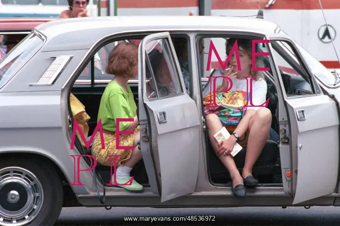 : Women, 1990 : Women, 1990