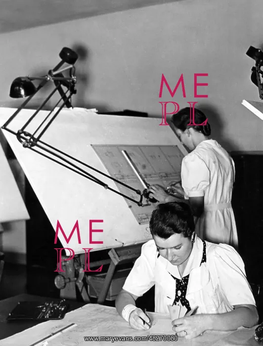 : Women in the armaments industry, drawing table, 1940 : Women in the armaments industry, drawing table, 1940