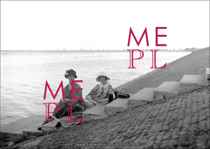 : Two women at Bideford, Devon : Two women at Bideford, Devon
