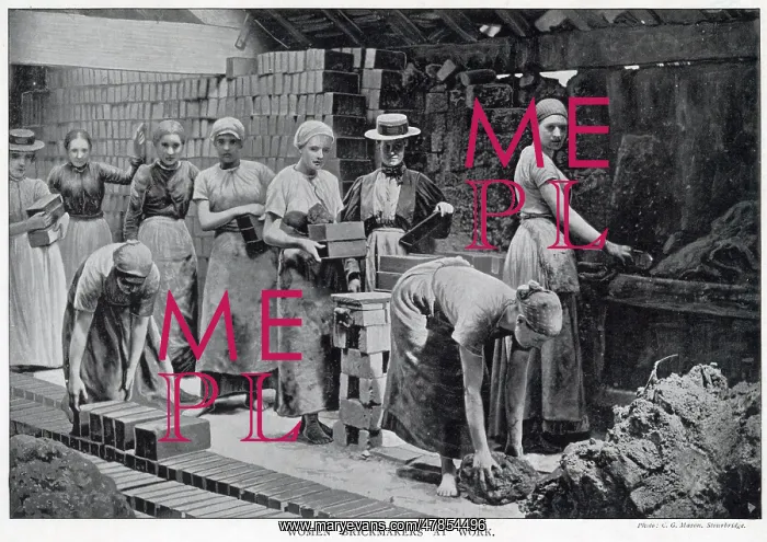  : Women brickmakers at work