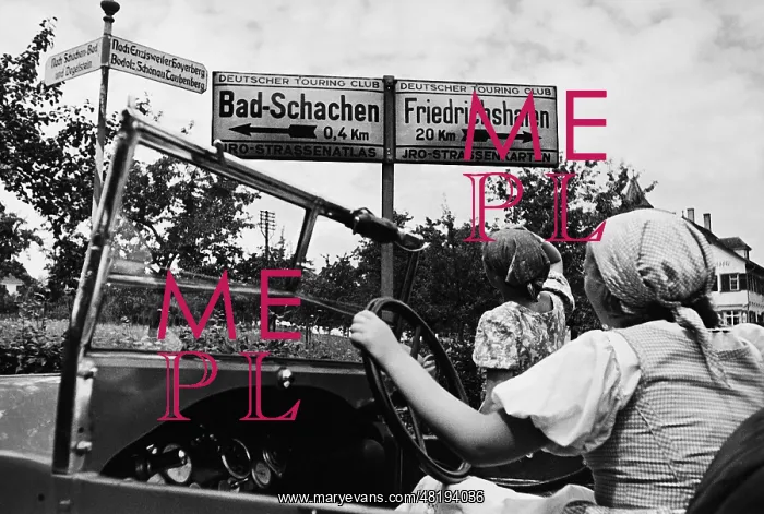 : Women check the right way, 1937 : Women check the right way, 1937