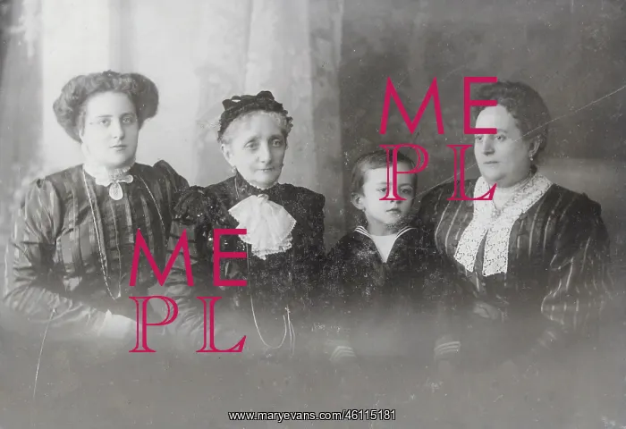 : Three women with child : Three women with child