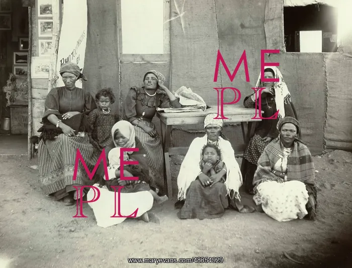 : Women with children, 1911 : Women with children, 1911