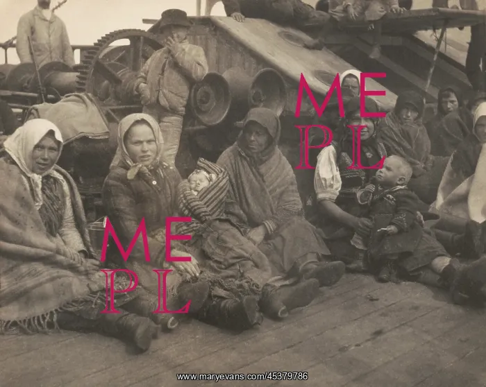 : Women and children immigrants from Eastern : Women and children immigrants from Eastern