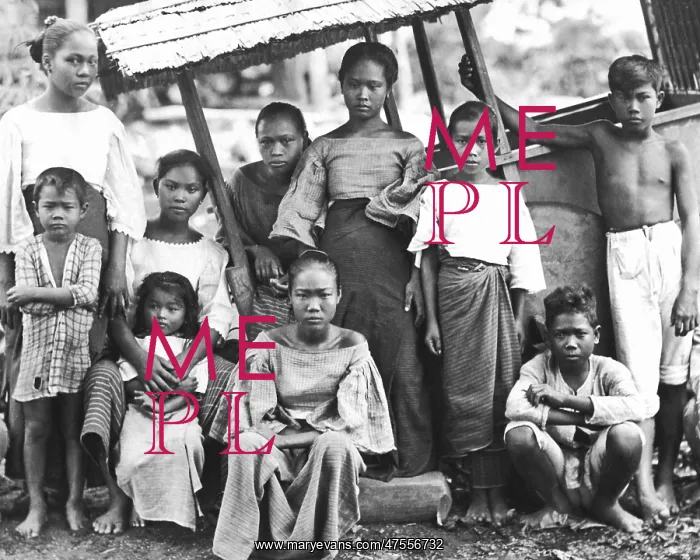 : Women and children, Philippines : Women and children, Philippines