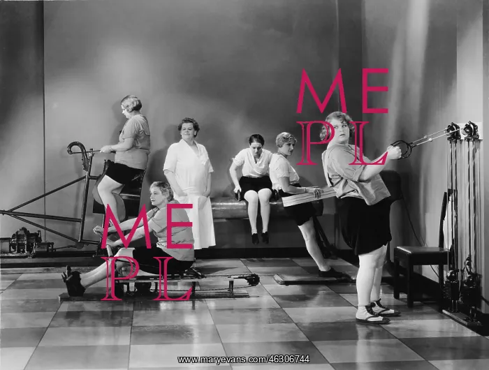 : Women exercising and keeping fit : Women exercising and keeping fit