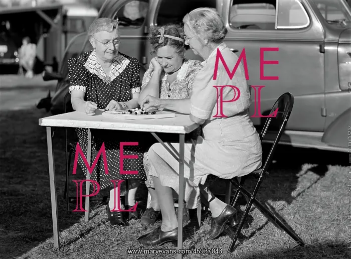 : women - games - checkers - leisure : women - games - checkers - leisure